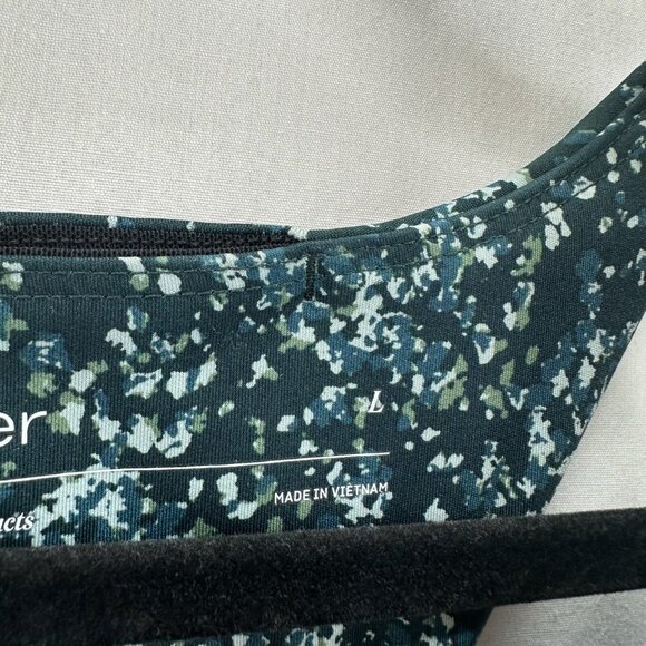 We Wander Sports Bra Size L Lightly Padded Wireless Performance Racerback Green - Picture 4 of 7